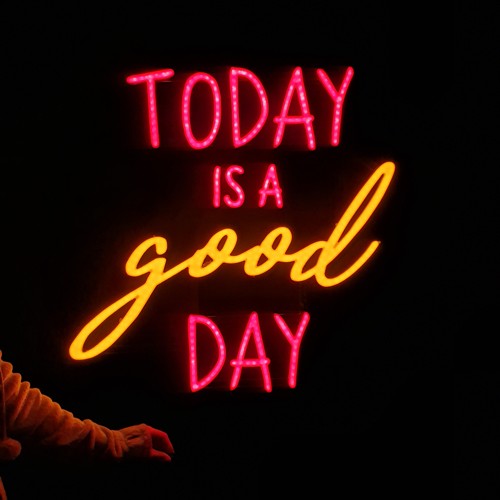 Świecący napis neonowy Today-is-a-good-day