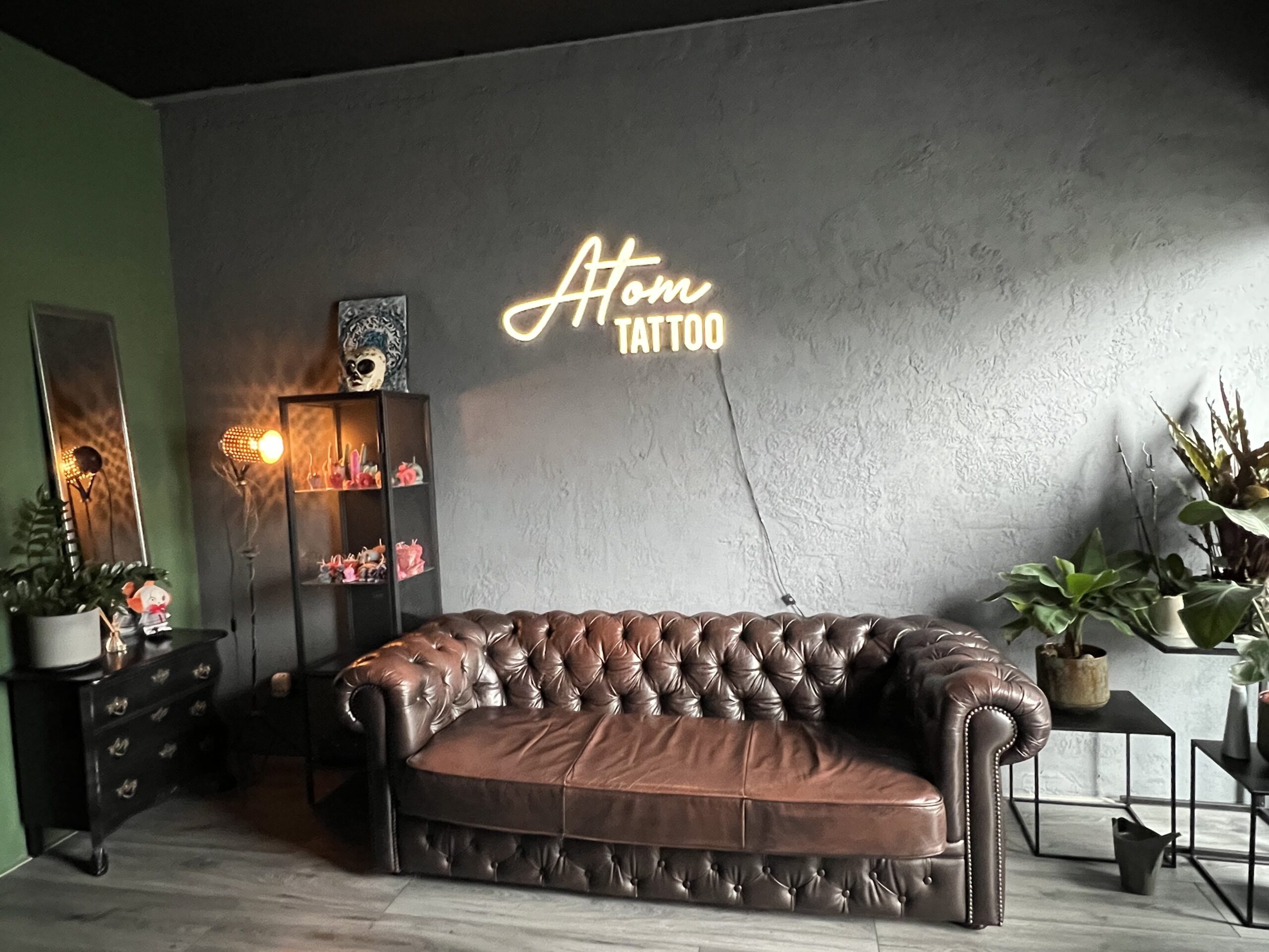 Ledony idealna dekoracja salonów tatuażu