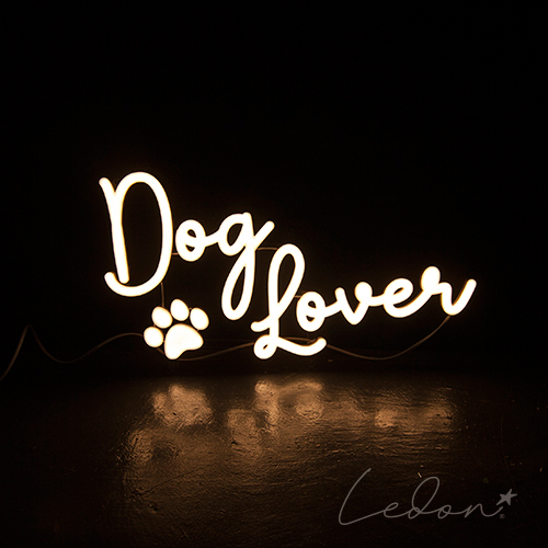 neon świetlny dog lovers